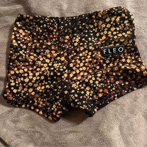 FLEO Shorts